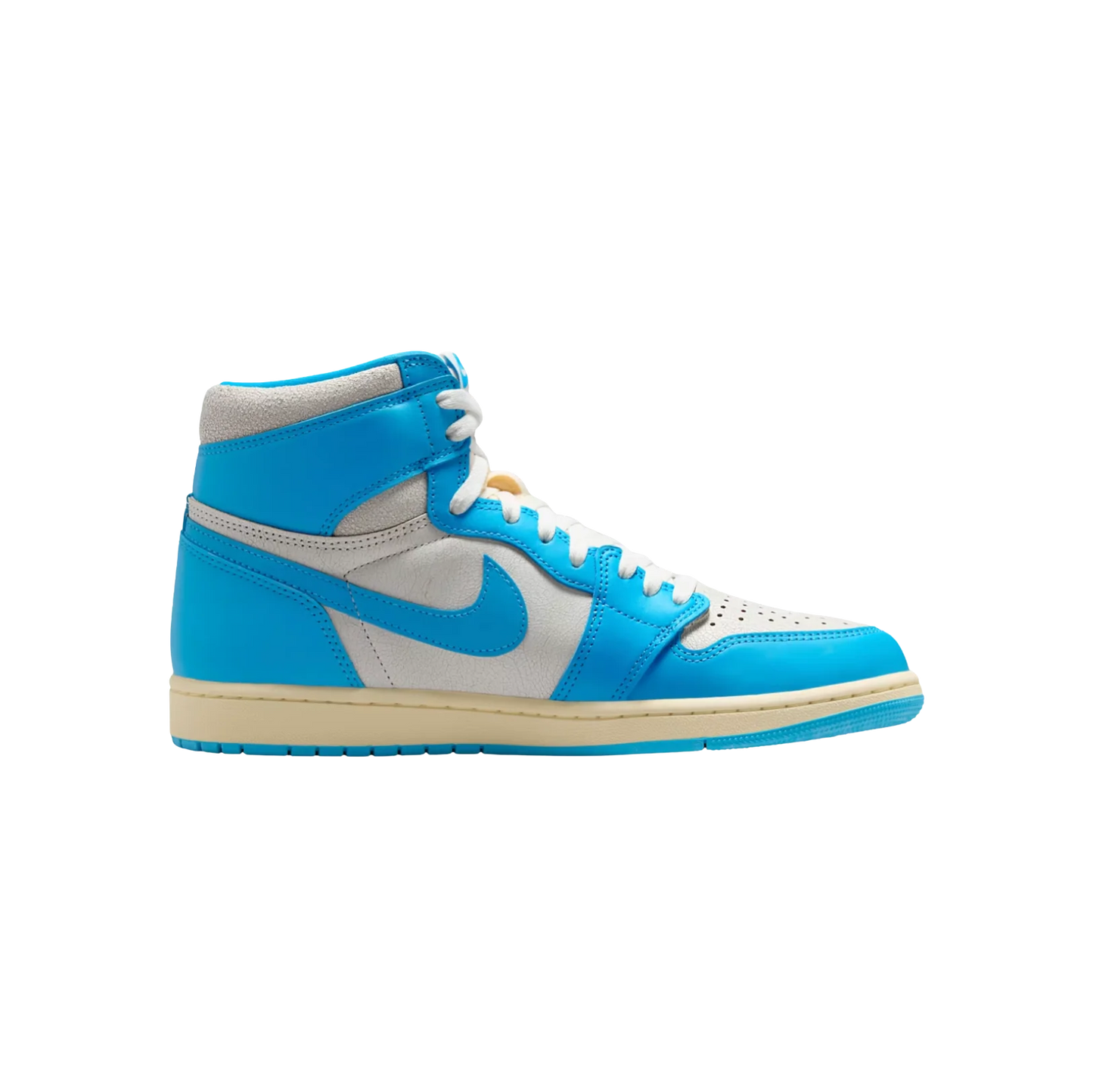 Jordan 1 High OG UNC Reimagined – vue latérale des baskets rétro en cuir premium bleu et blanc avec semelle gomme