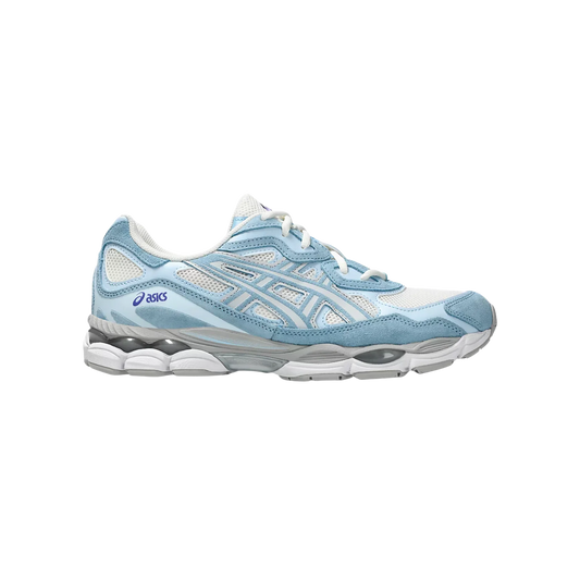 ASICS GEL NYC Arctic Sky – vue latérale des baskets rétro-tech en cuir avec semelle gomme et amorti GEL™