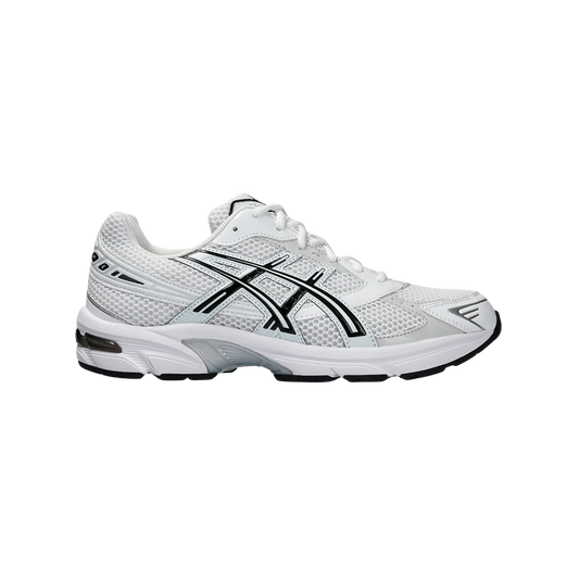 ASICS GEL 1130 White & Black – vue latérale des baskets rétro-tech en textile blanc avec empiècements noirs et semelle gomme amortissante